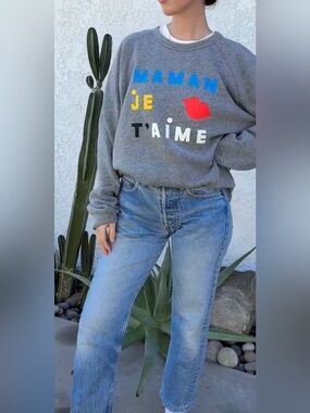 Clare V Gray 'Maman Je T'aime' Graphic Sweatshirt with Blue Yellow Red Accents
